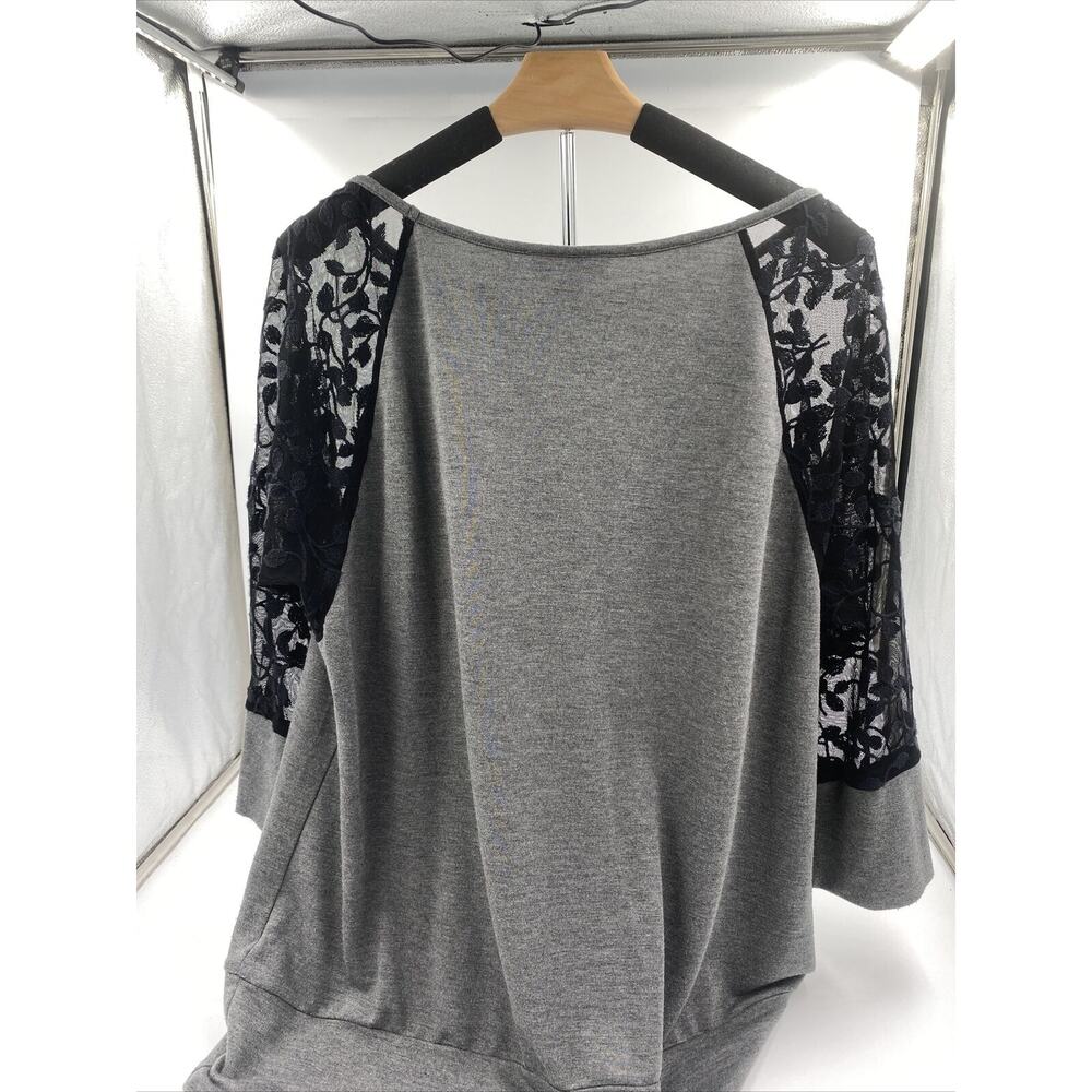 AGB Woman Gray Long Sleeve Black Lace Blouse Plus Sz 2X Floral Patches C1/B1 - Picture 4 of 5